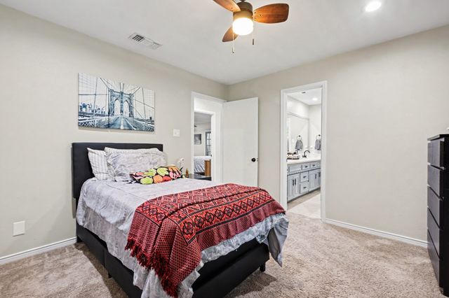 175 E Pleasant Run Road, Cedar Hill, TX 75104