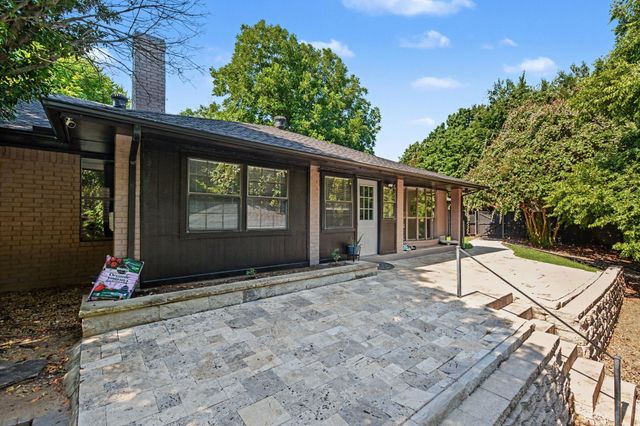 175 E Pleasant Run Road, Cedar Hill, TX 75104