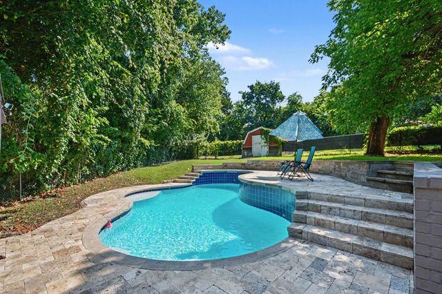 175 E Pleasant Run Road, Cedar Hill, TX 75104
