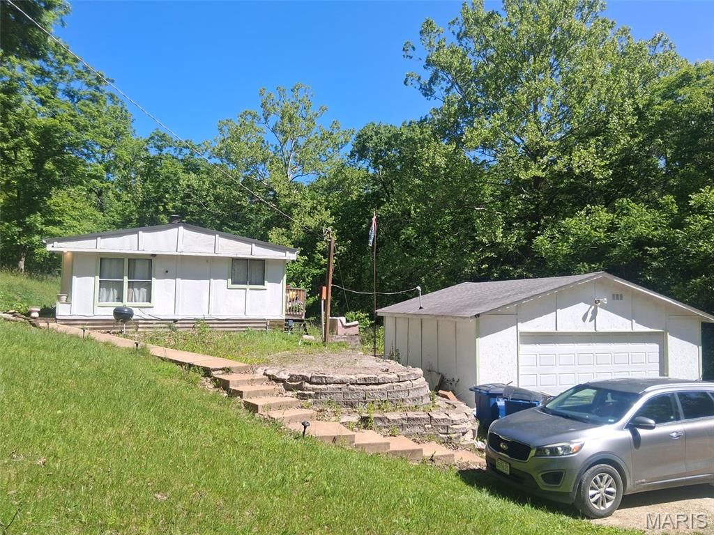 274 Wheel Estate, Villa Ridge, MO 63089