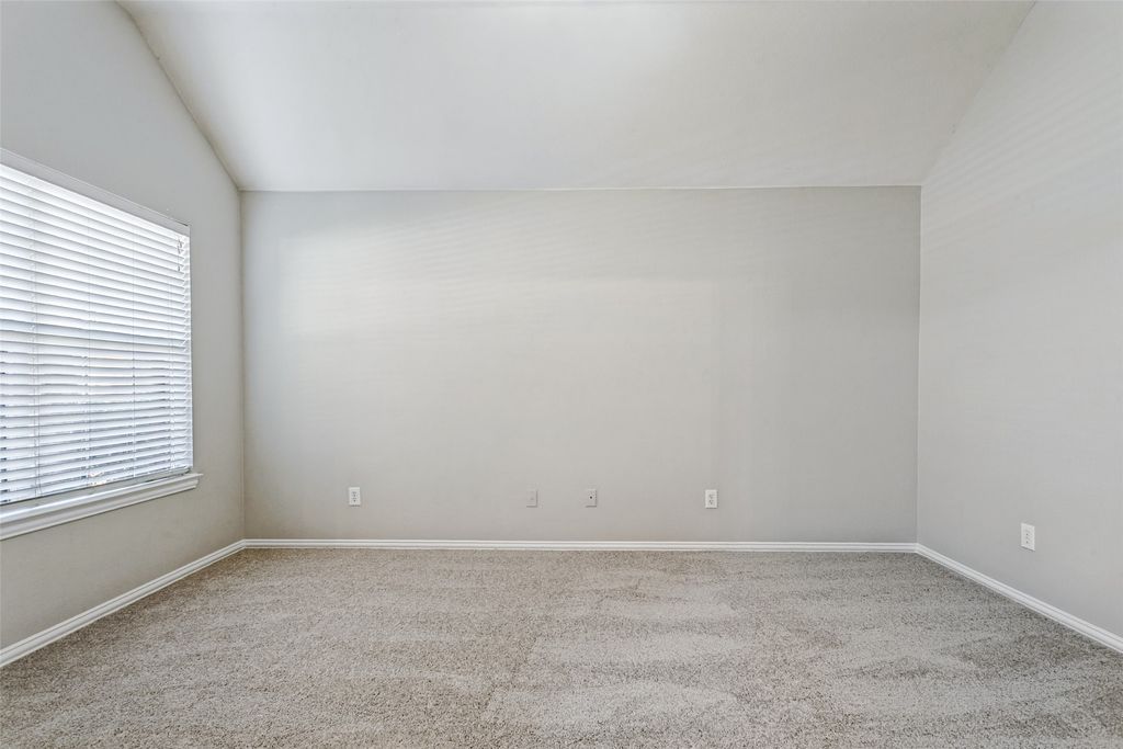 1610 Redwood Drive, Corinth, TX 76210 — photo 4