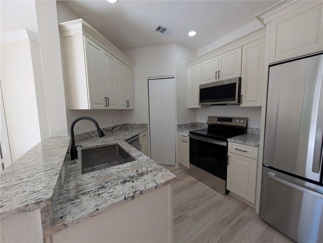 2107 PORTOFINO PLACE 30-302, Palm Harbor, FL 34683