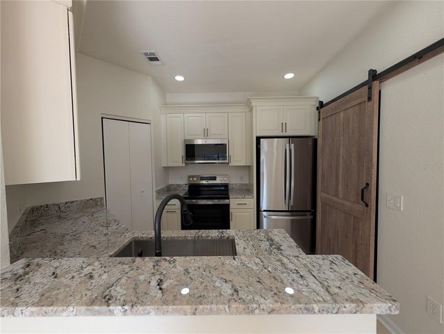 2107 PORTOFINO PLACE 30-302, Palm Harbor, FL 34683