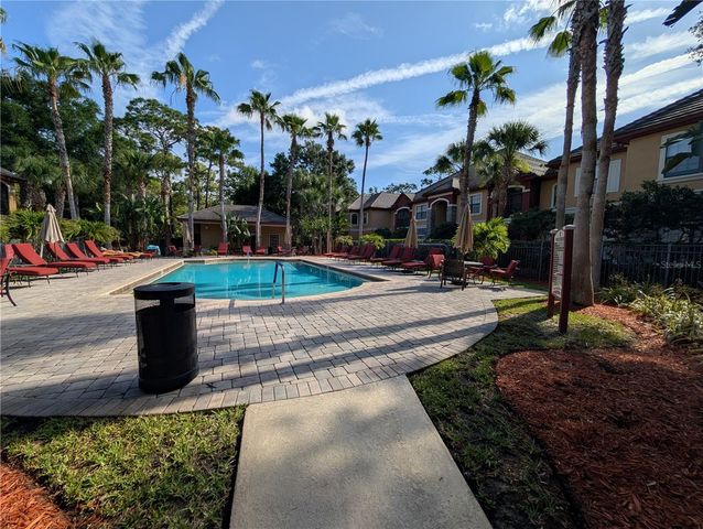 2107 PORTOFINO PLACE 30-302, Palm Harbor, FL 34683