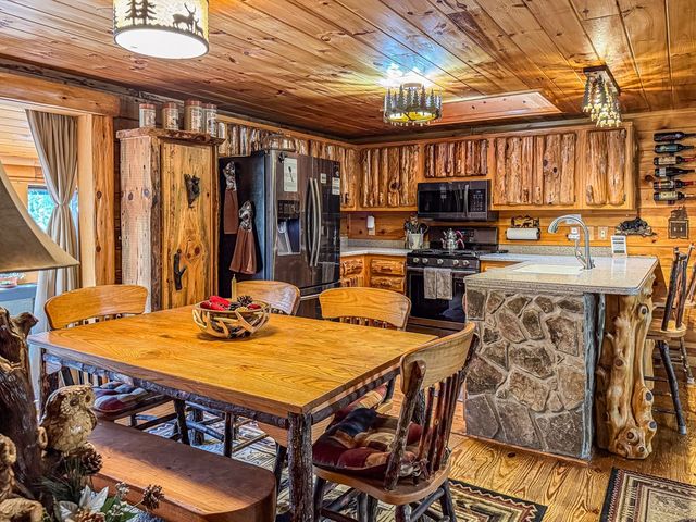 614 Rockridge Road, Murphy, NC 28906