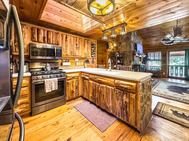 614 Rockridge Road, Murphy, NC 28906