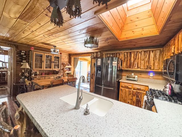 614 Rockridge Road, Murphy, NC 28906