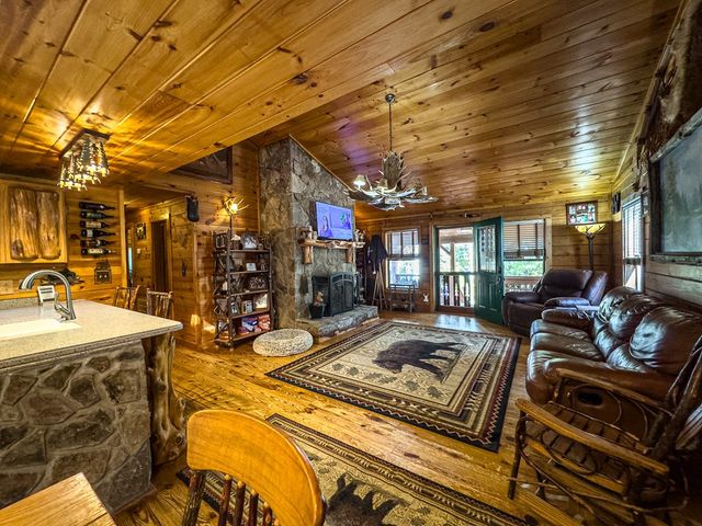 614 Rockridge Road, Murphy, NC 28906