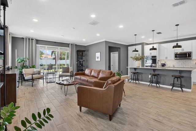 391 PINECREST LOOP, Davenport, FL 33837