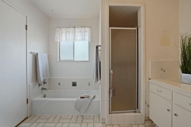 6470 Analitis Dr, Lodi, CA 95240