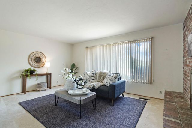 6470 Analitis Dr, Lodi, CA 95240