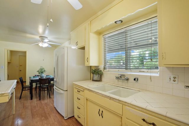 6470 Analitis Dr, Lodi, CA 95240
