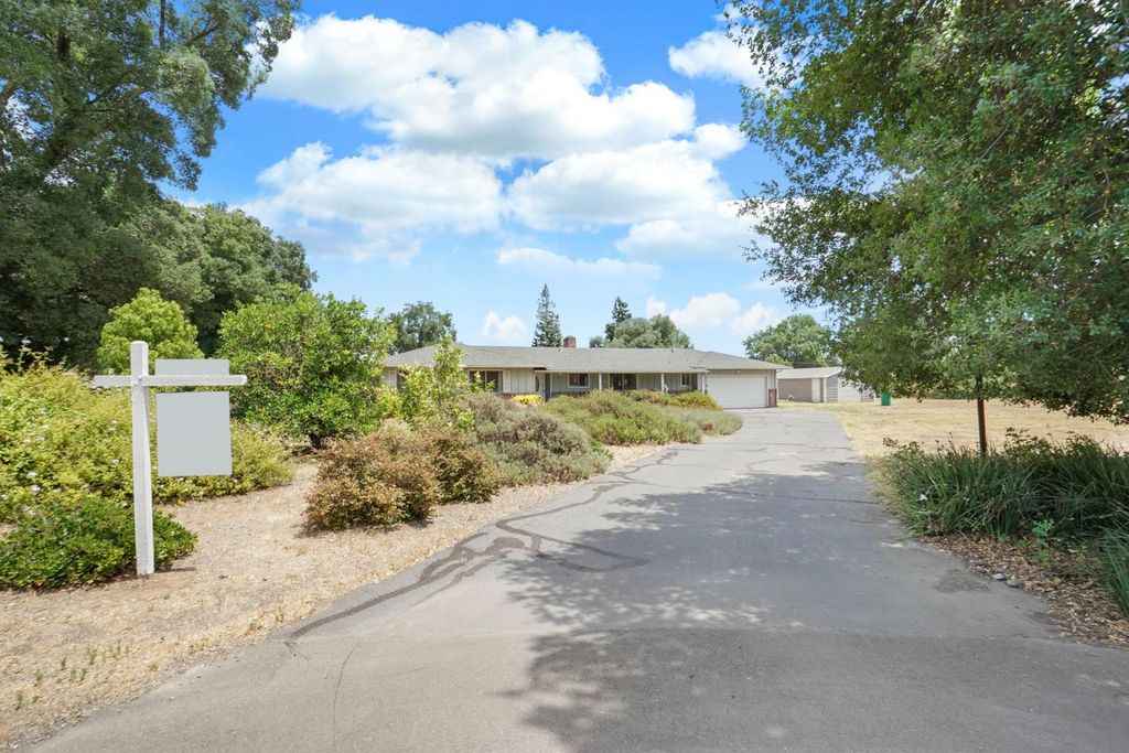 6470 Analitis Dr, Lodi, CA 95240