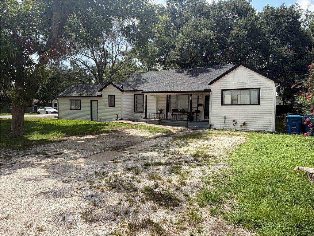 816 Avenue A, South Houston, TX 77587