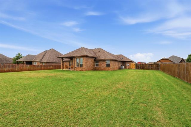 1100 Antler Ridge, Tuttle, OK 73089
