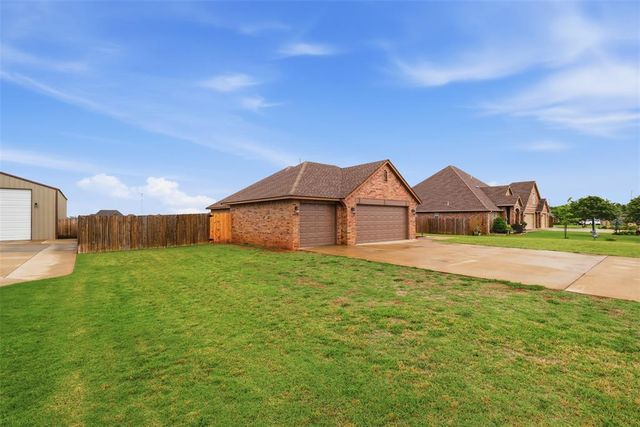 1100 Antler Ridge, Tuttle, OK 73089