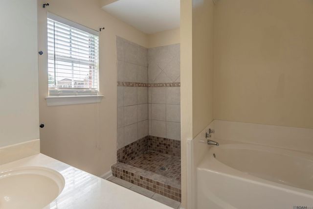 38159 Willow Lake East, Prairieville, LA 70769
