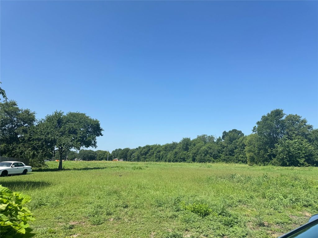 105 Myers Street, Waxahachie, TX 75165