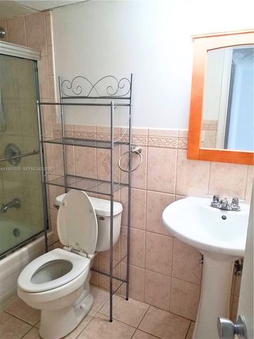 480 Executive Center Dr 3C, West Palm Beach, FL 33401