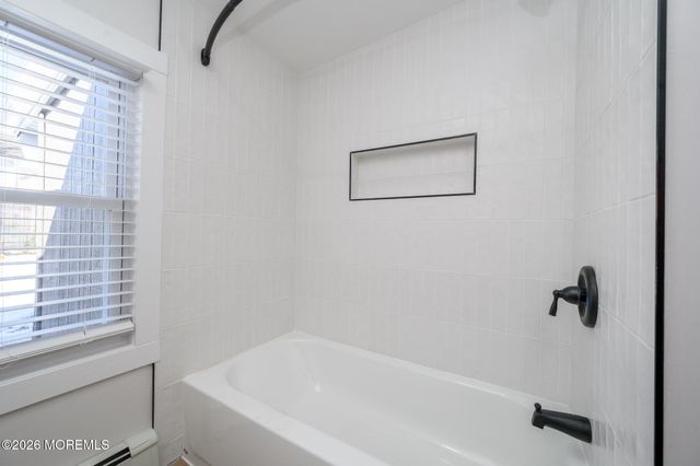 8 Orchard Street, Matawan, NJ 07747