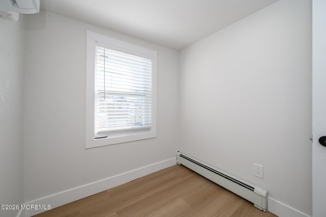 8 Orchard Street, Matawan, NJ 07747