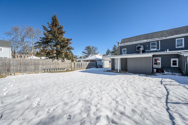 8 Orchard Street, Matawan, NJ 07747