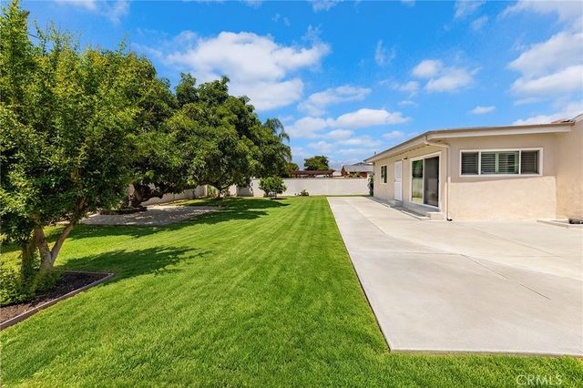 827 S Pima, West Covina, CA 91790