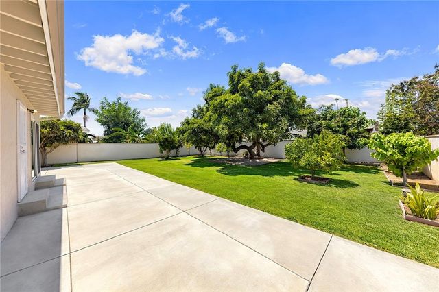 827 S Pima, West Covina, CA 91790