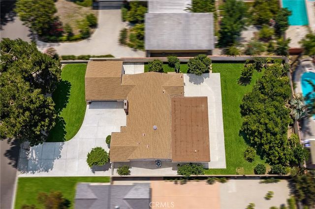 827 S Pima, West Covina, CA 91790