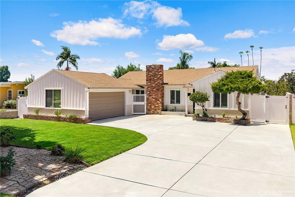827 S Pima, West Covina, CA 91790