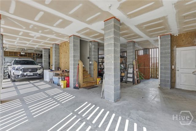 122 Kingbird Court, Savannah, GA 31410