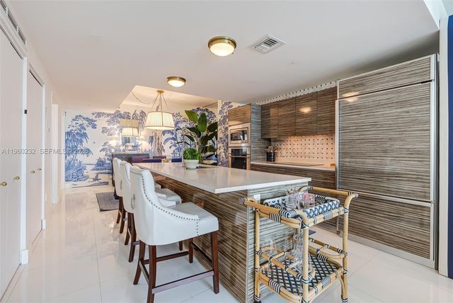 460 NE 28 704, Miami, FL 33137