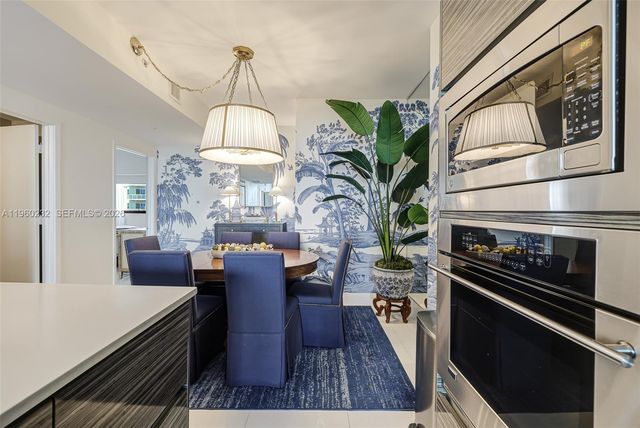 460 NE 28 704, Miami, FL 33137