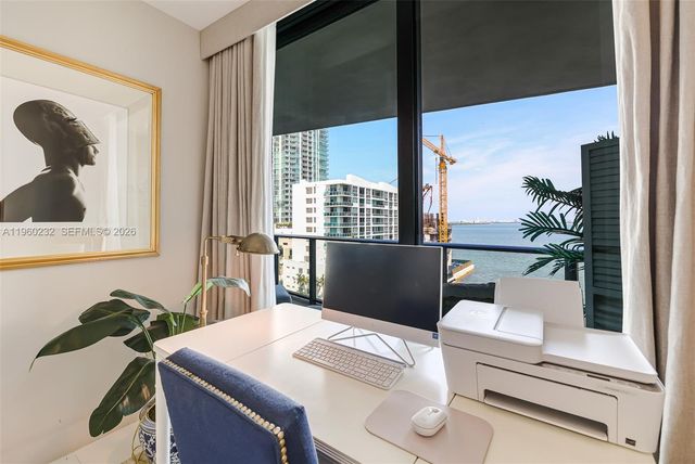 460 NE 28 704, Miami, FL 33137