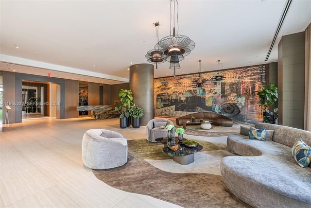 460 NE 28 704, Miami, FL 33137