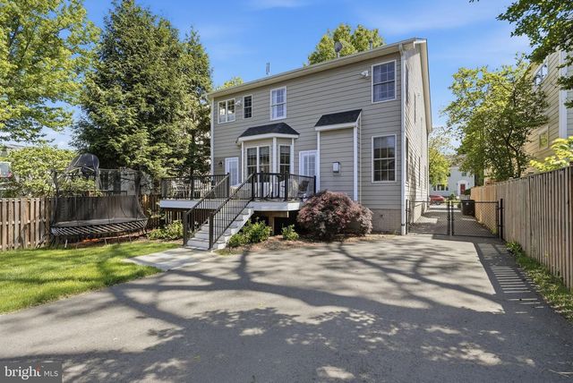 6235 22ND ST N, Arlington, VA 22205