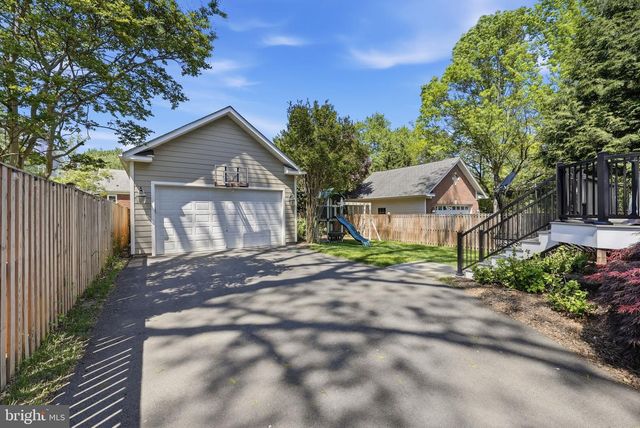 6235 22ND ST N, Arlington, VA 22205