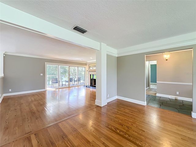 1800 COUNTRY CLUB DRIVE, Eustis, FL 32726