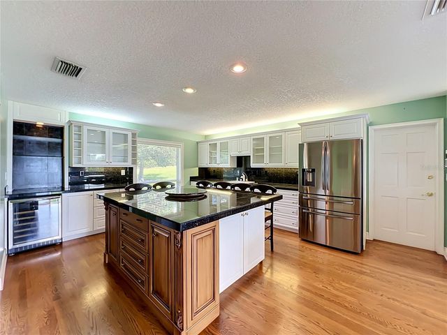 1800 COUNTRY CLUB DRIVE, Eustis, FL 32726