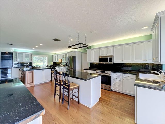 1800 COUNTRY CLUB DRIVE, Eustis, FL 32726