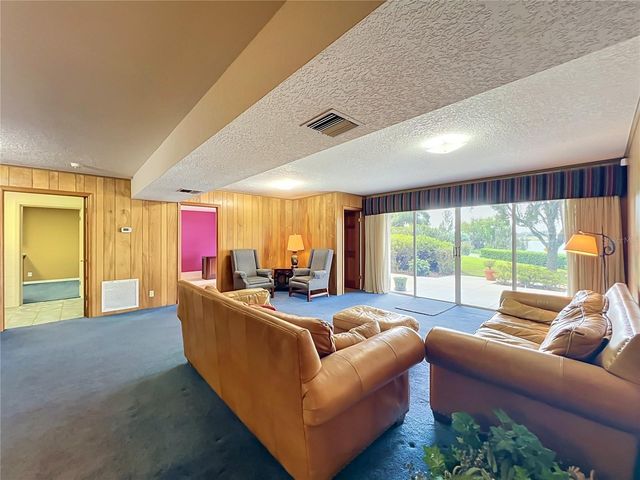 1800 COUNTRY CLUB DRIVE, Eustis, FL 32726