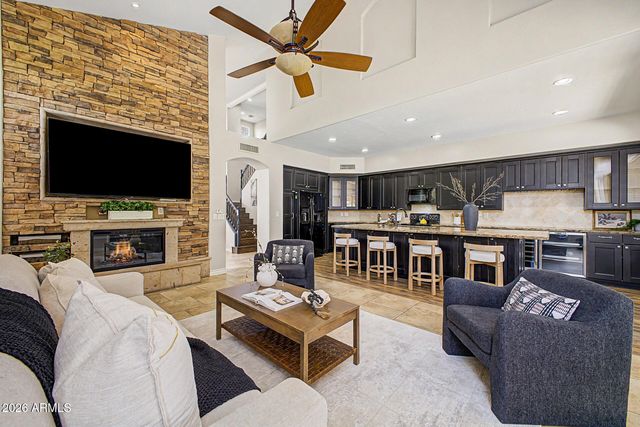 6140 W ORAIBI Drive, Glendale, AZ 85308