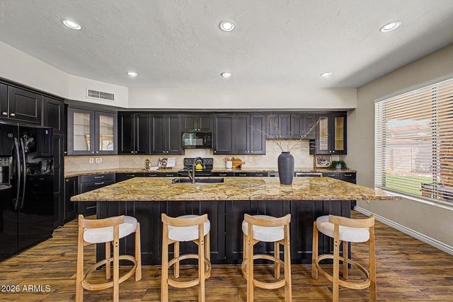 6140 W ORAIBI Drive, Glendale, AZ 85308