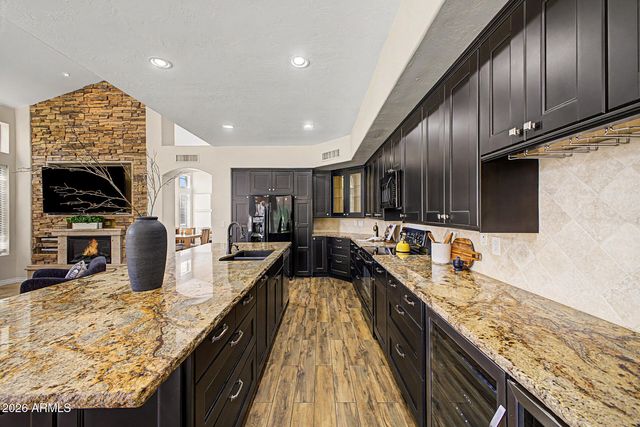 6140 W ORAIBI Drive, Glendale, AZ 85308