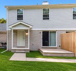 47086 Auburn Court, Shelby Charter Township, MI 48317