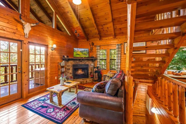 4154 Evans Chapel Rd, Sevierville, TN 37876