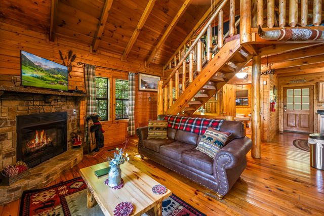 4154 Evans Chapel Rd, Sevierville, TN 37876