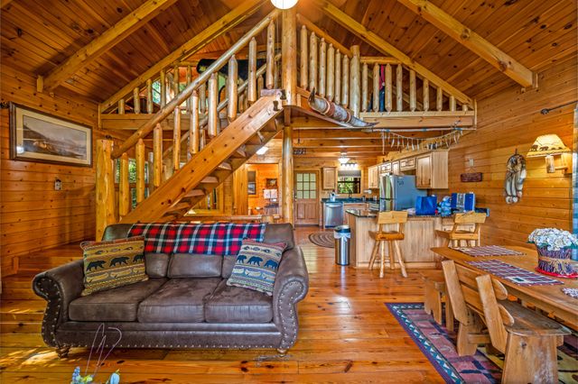 4154 Evans Chapel Rd, Sevierville, TN 37876
