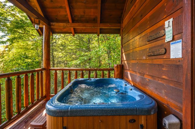 4154 Evans Chapel Rd, Sevierville, TN 37876