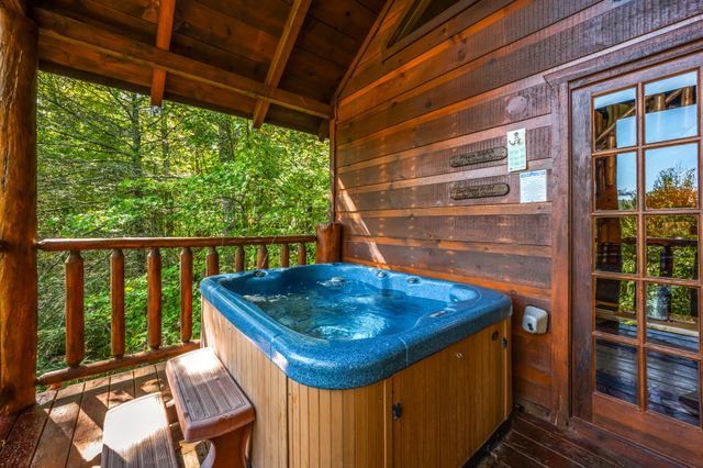 4154 Evans Chapel Rd, Sevierville, TN 37876